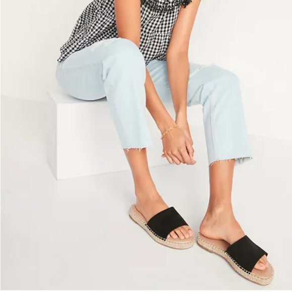 Old Navy Faux-Suede Espadrille Slide Sandals in Blackjack - Picture 2 of 4